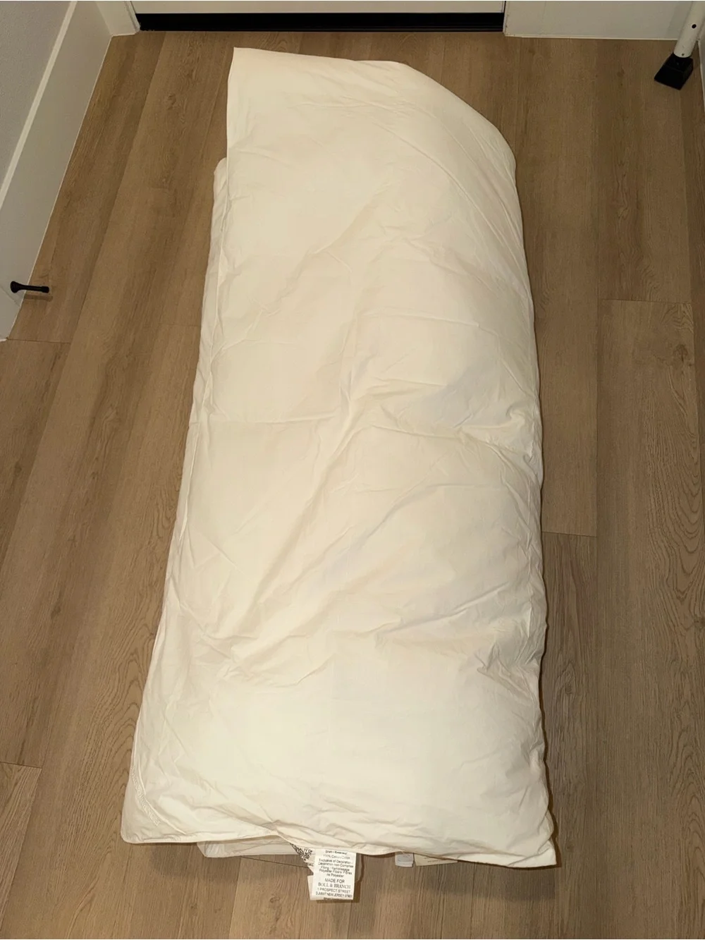 Boll & Branch down alternative duvet insert lightweight king/ california king